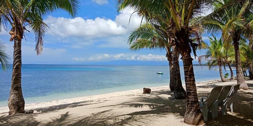 Islandia Beach Resort Siquijor Buitenkant foto