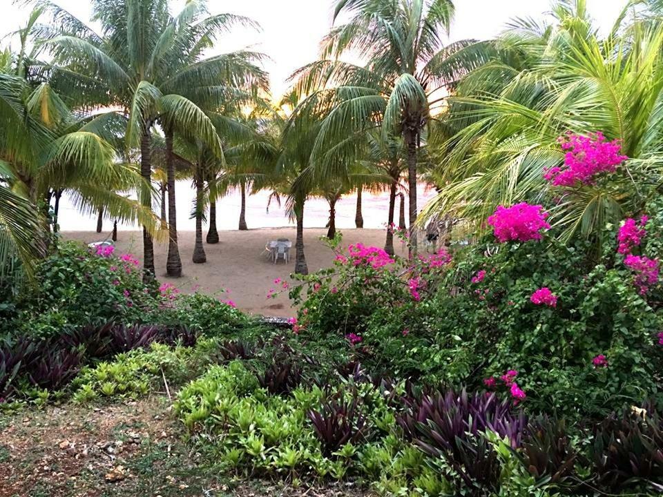 Islandia Beach Resort Siquijor Buitenkant foto